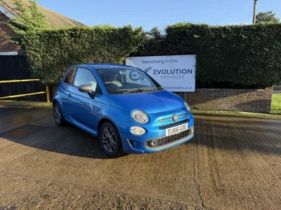 Używany Fiat 500 S 69 KM (50 kW) 2018 Niebieski Hatchback