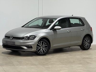 Used VW Golf VII SE 125 HP (91 kW) 2017 Silver Hatchback