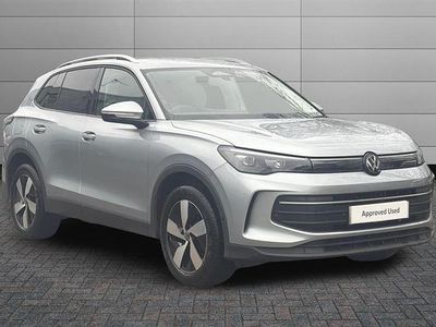 Usado VW Tiguan Match 150 CV (110 kW) 2025 Plateado SUV