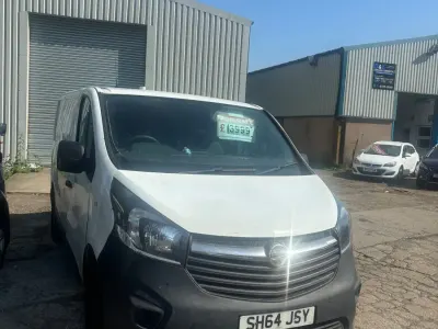 Used Vauxhall Vivaro 90 HP (66 kW) 2014 White MPV