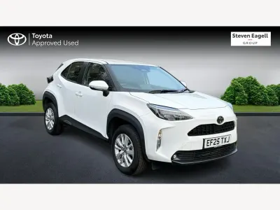 Used Toyota Yaris 2025 White Hatchback