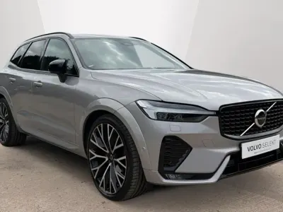 Used Volvo XC60 R-Design Pro 194 HP (142 kW) 2022 Silver SUV