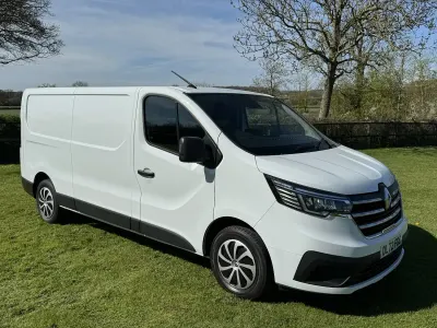 Used Renault Trafic Business 2023 White MPV
