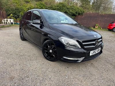 Used Mercedes B180 109 HP (80 kW) 2012 Black MPV