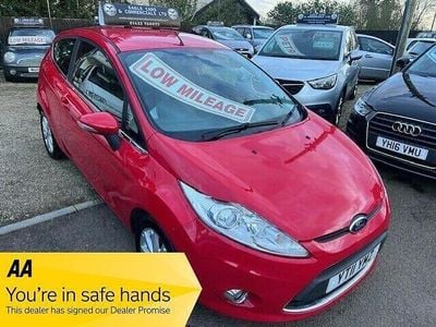 Used Ford Fiesta Zetec 82 HP (60 kW) 2011 Red Hatchback