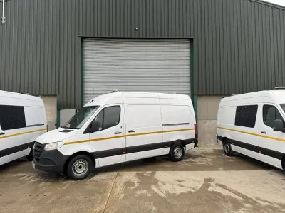 Used Mercedes Sprinter Progressive 161 HP (118 kW) 2021 White Van