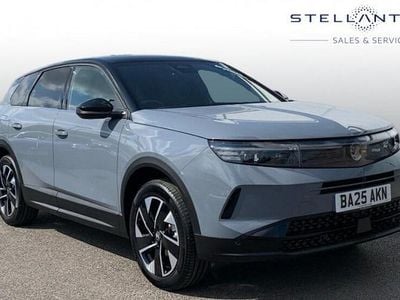 Second-hand Vauxhall Grandland X Ultimate 145 CP (106 kW) 2025 Gri SUV