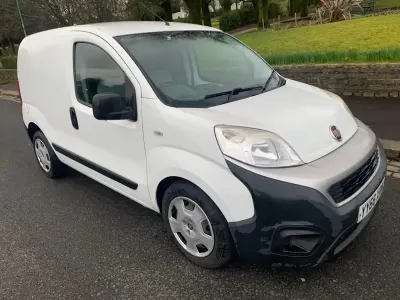 Używany Fiat Fiorino 2017 Biały Minivan
