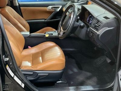 Used Lexus CT200h 136 HP (100 kW) 2013 Black Hatchback