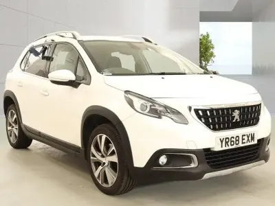 Used Peugeot 2008 Allure 130 HP (95 kW) 2019 White SUV