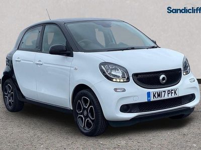 Used Smart ForFour Premium 71 HP (52 kW) 2017 White Hatchback