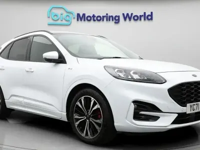 Used Ford Kuga ST-Line X 120 HP (88 kW) 2021 White SUV