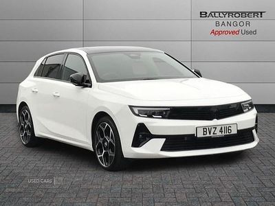 Used Vauxhall Astra Ultimate 130 HP (95 kW) 2024 White Hatchback