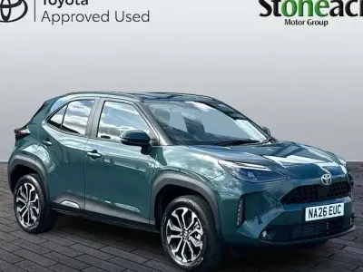 Used Toyota Yaris Cross Design 128 HP (94 kW) 2026 Green SUV