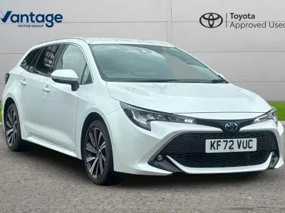 Used Toyota Corolla Design 120 HP (88 kW) 2022 White Estate