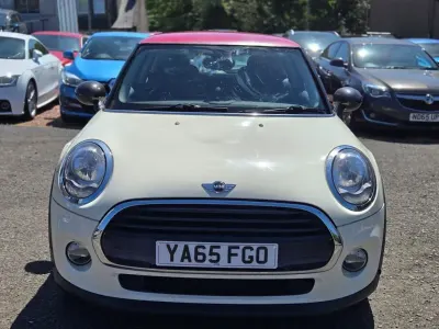 Usado Mini Cooper Hatch 136 HP (100 kW) 2015 Branco Citadino
