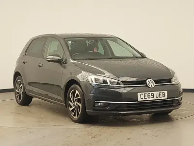Begagnad VW Golf VII Match 115 HK (84 kW) 2019 Grå Halvkombi