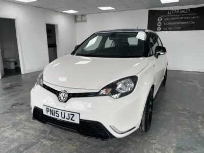 Usado MG MG3 106 HP (77 kW) 2015 Branco Citadino