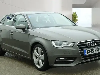 Usado Audi A3 Sport 110 CV (80 kW) 2015 Gris Utilitario