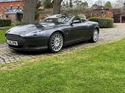 Begagnad Aston Martin DB9 456 HK (335 kW) 2005 Silver Cab