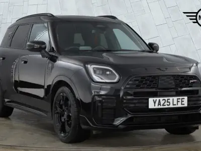 Used Mini Countryman 215 HP (158 kW) 2025 Black SUV