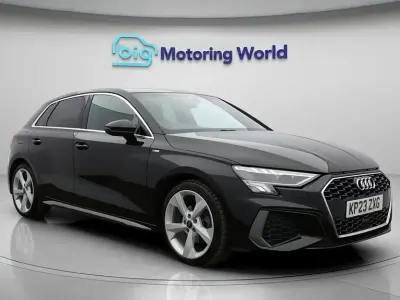 Begagnad Audi A3 Sportback S-Line 150 HK (110 kW) 2023 Svart Halvkombi