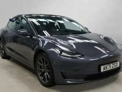 Usado Tesla Model 3 254 kW (346 HP) 2021 Cinzento Sedan