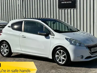Used Peugeot 208 Style 82 HP (60 kW) 2014 White Hatchback