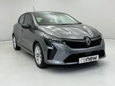 Begagnad Renault Clio V 90 HK (66 kW) 2024 Grå Halvkombi