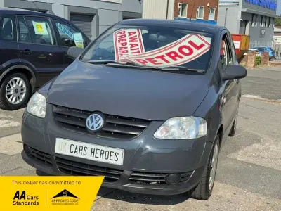 Used VW Fox Comfortline 60 HP (44 kW) 2011 Grey Hatchback