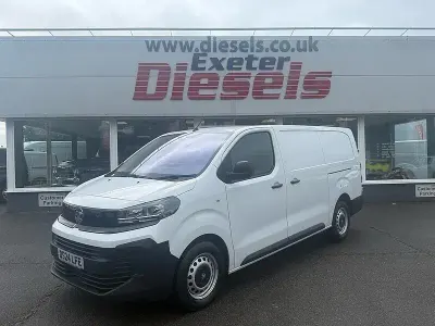 Used Vauxhall Vivaro 143 HP (105 kW) 2024 White MPV