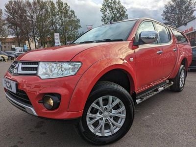 Used Mitsubishi L200 175 HP (128 kW) 2015 Red Pickup