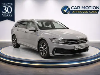 Begagnad VW Passat GTE 218 HK (160 kW) 2022 Grå Kombi