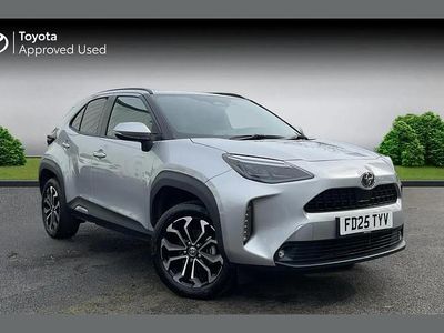 Used Toyota Yaris Cross Design 113 HP (83 kW) 2025 Silver SUV