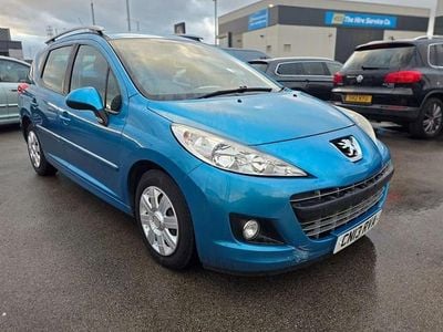 Used Peugeot 207 Active 92 HP (67 kW) 2013 Blue Estate