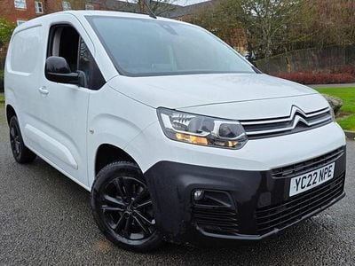 Used Citroën Berlingo 100 HP (73 kW) 2022 White MPV
