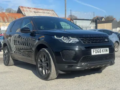 Używany Land Rover Discovery Sport Landmark 180 KM (132 kW) 2018 Czarny SUV