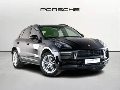 Used Porsche Macan 261 HP (191 kW) 2025 Black SUV