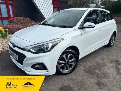 Używany Hyundai i20 SE 84 KM (61 kW) 2020 Biały Hatchback
