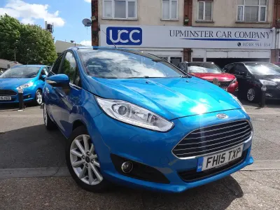 Used Ford Fiesta Titanium 100 HP (73 kW) 2015 Blue Hatchback
