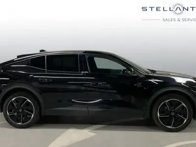 Second-hand Peugeot 408 GT 129 CP (94 kW) 2024 Negru SUV
