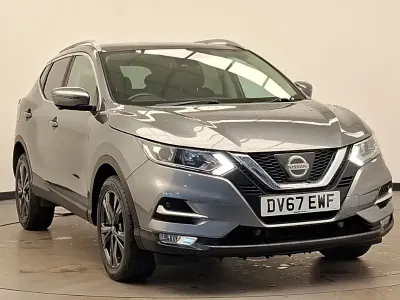 Used Nissan Qashqai N-Connecta 110 HP (80 kW) 2017 Grey SUV