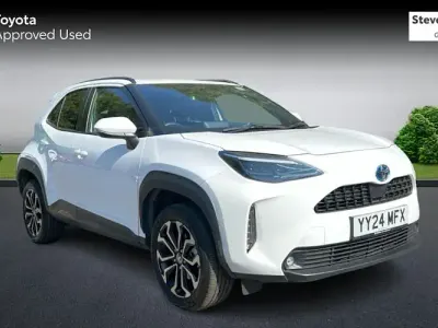 Used Toyota Yaris Cross Design 116 HP (85 kW) 2024 White SUV