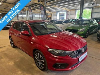 Used Fiat Tipo Lounge 95 HP (69 kW) 2017 Red Hatchback