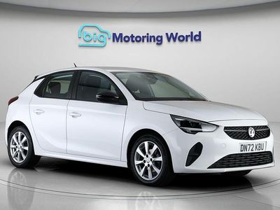 Used Vauxhall Corsa Design Edition 75 HP (55 kW) 2022 White Hatchback