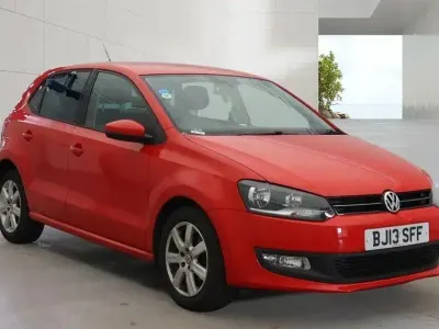 Begagnad VW Polo Match 60 HK (44 kW) 2013 Röd Halvkombi