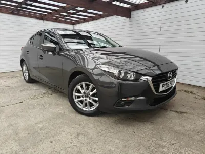 Używany Mazda 3 121 KM (88 kW) 2018 Szary Hatchback