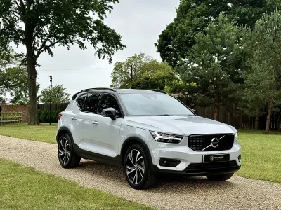 Used Volvo XC40 R-Design Pro 2021 Silver SUV