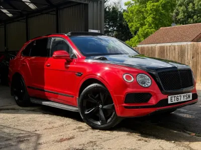 Used Bentley Bentayga 435 HP (319 kW) 2017 Black SUV