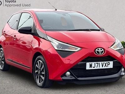 Used Toyota Aygo Trend 72 HP (52 kW) 2021 Chilli red Hatchback